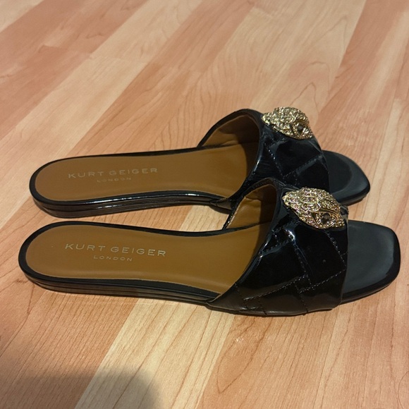 Kurt Geiger Black Slippers with Gold Detail - Picture 2 of 2